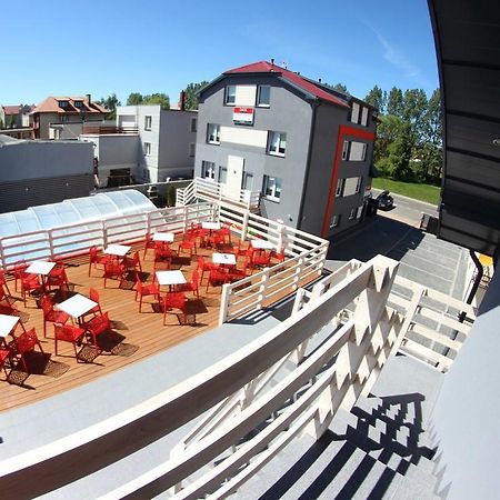 Pokoje Goscinne Dask Aqua Holiday Леба Экстерьер фото