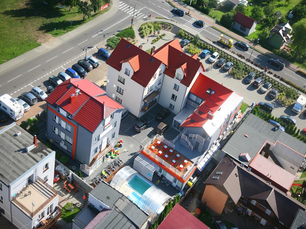 Pokoje Goscinne Dask Aqua Holiday Леба Экстерьер фото
